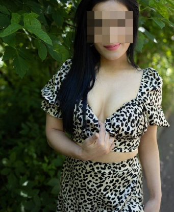 Живу в Москве, городе возможностей и сексуальных приключений. Мои услуги насыщены страстью и разнообразием. Я готова воплотить твои сокровенные фантазии и предложить тебе незабываемый опыт. Открой для себя новые грани наслаждения в моей компании. Мои отзывы говорят сами за себя – клиенты остаются довольными и возвращаются ко мне снова и снова. Фото настоящие, в них ты увидишь всю мою сексуальность и стройность. Доверься мне и погрузись в мир страсти и похоти. Жду тебя, чтобы сделать Москву еще более горячей и сексуальной! 🔥💋 960, 24 года