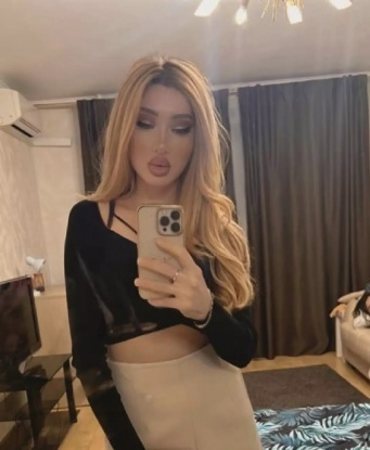 У меня есть все, чтобы сделать твои фантазии реальностью. 💋 Комфорт, удовольствие и сексуальное экстаз - вот мои специальные услуги. 🌟 Я знаю все тайны и хочу подарить тебе незабываемые мгновения. Фото отражают мою естественную красоту и сексуальность. Живу в Москве и принимаю у себя в уютной обстановке. Доверься мне и я сделаю все, чтобы ты почувствовал себя особенным. Мои клиенты всегда остаются довольными и хотят вернуться ко мне снова. Давай насладимся вместе! 🌹🔥💘 1019, 24 года