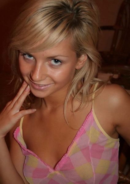 В моих объятиях ты почувствуешь себя настоящим мужчиной, станешь центром моего внимания. Я опытная в любви и в постели умею доставлять наслаждение и исполнять самые сокровенные желания. 💕
У меня есть множество возможностей, чтобы сделать время, проведенное со мной, поистине незабываемым. Я могу предложить тебе классический секс, оральные ласки, массаж и многое другое. Также я открыта для экспериментов и фантазий – у нас всегда будет что-то новое и удивительное. 🔥
У меня есть отличные отзывы от моих предыдущих партнеров, которые говорят о моей профессиональности и способности воплотить в жизнь самые горячие фантазии. Мои фото настоящие и проверенные, поэтому можешь быть уверен, что меня ждете ты, а не сюрприз. 😘
Я живу в Москве и готова принять тебя в уютной обстановке своей квартиры. Москва – город возможностей, и я хочу стать твоей незабываемой встречей в этом прекрасном городе. 🌃
Давай окунемся в океан наслаждения и страсти вместе? Звони мне, и мы создадим незабываемые воспоминания, которые будут оживать в твоей памяти снова и снова. Я жду тебя, мой гость, чтобы подарить тебе незабываемые моменты! 💋 27122, 25 лет