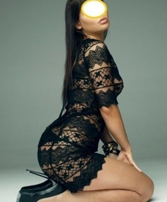 Мои услуги - это настоящая насладка для всех твоих сокровенных желаний. Я живу в Москве и готова воплотить в жизнь все, что ты мечтаешь. 🌟 Мои возможности безграничны: от классического секса и массажа до ролевых игр и стриптиза. Для твоего удобства есть отличные отзывы, которые подтверждают мою неземную красоту и талант. 🔥 На фото ты можешь увидеть мои изумительные формы, которые будут наполнять тебя страстью и наслаждением. 💋 Жду встречи с тобой, чтобы создать незабываемые моменты в Москве. 7323, 25 лет